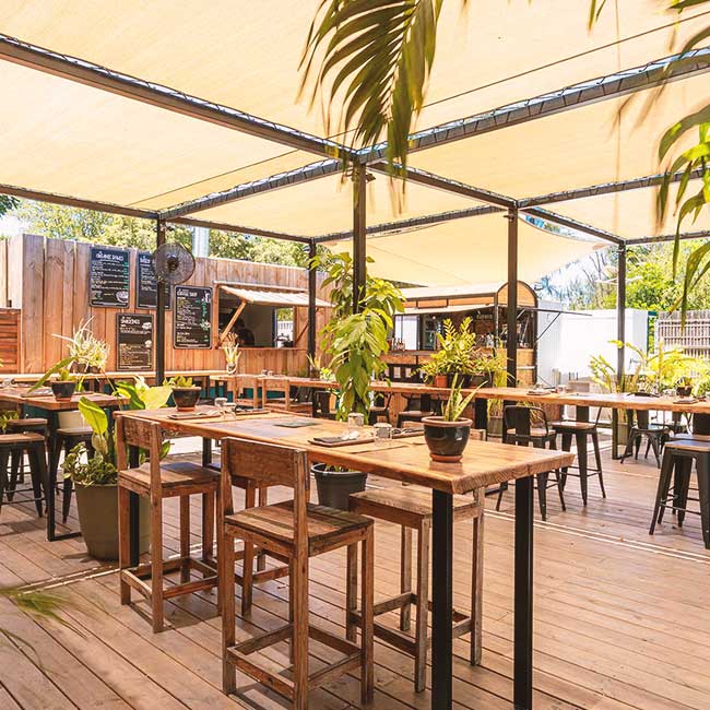 privatiser un restaurant à La Réunion avec Victoria Green et sa grande terrasse